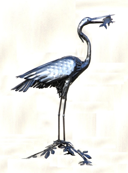 Heron pont garden sculpture